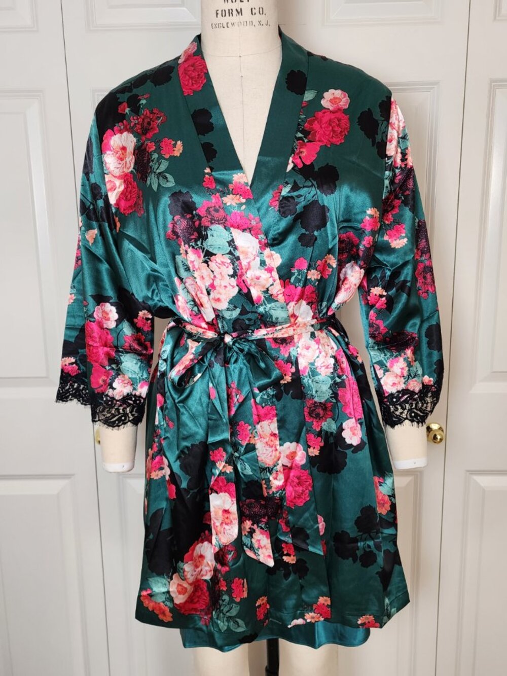 NWT Linea Donatella Women's 2-Piece Sofi Rose Chemise and Wrapper Set Size L